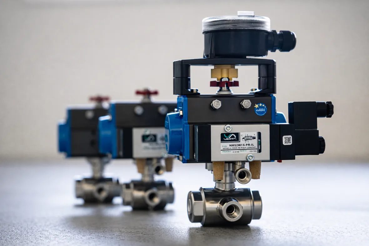 Three pre-assembled STASTO Combinations: ball valve with rotary actuator, solenoid valve and limit switch box